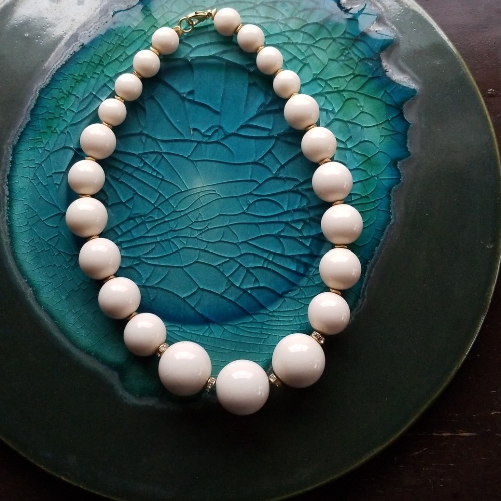 Vintage Cream Marbled Bead Necklace